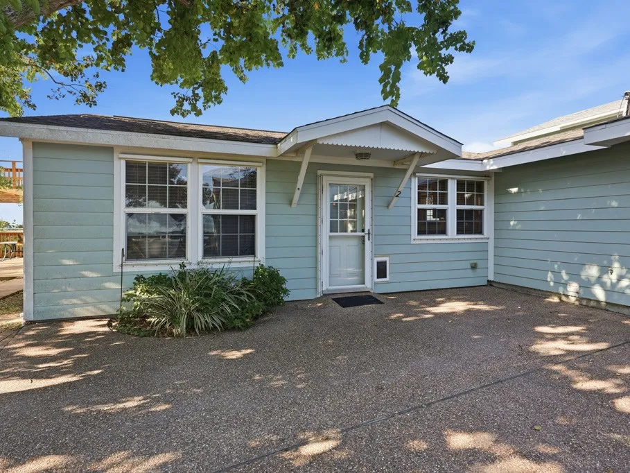 814 Rattlesnake Point Rockport, TX 78382