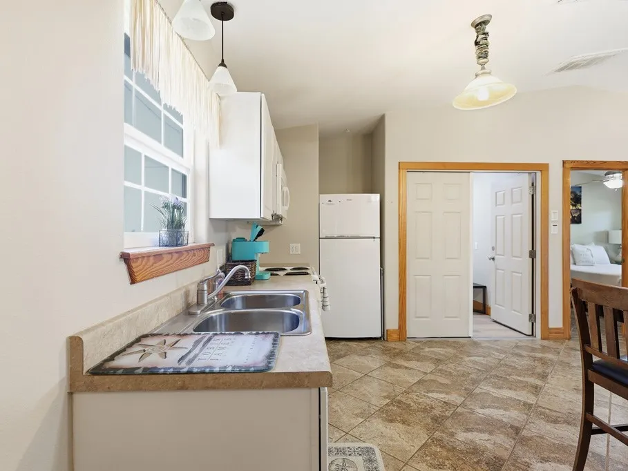 814 Rattlesnake Point Rockport, TX 78382