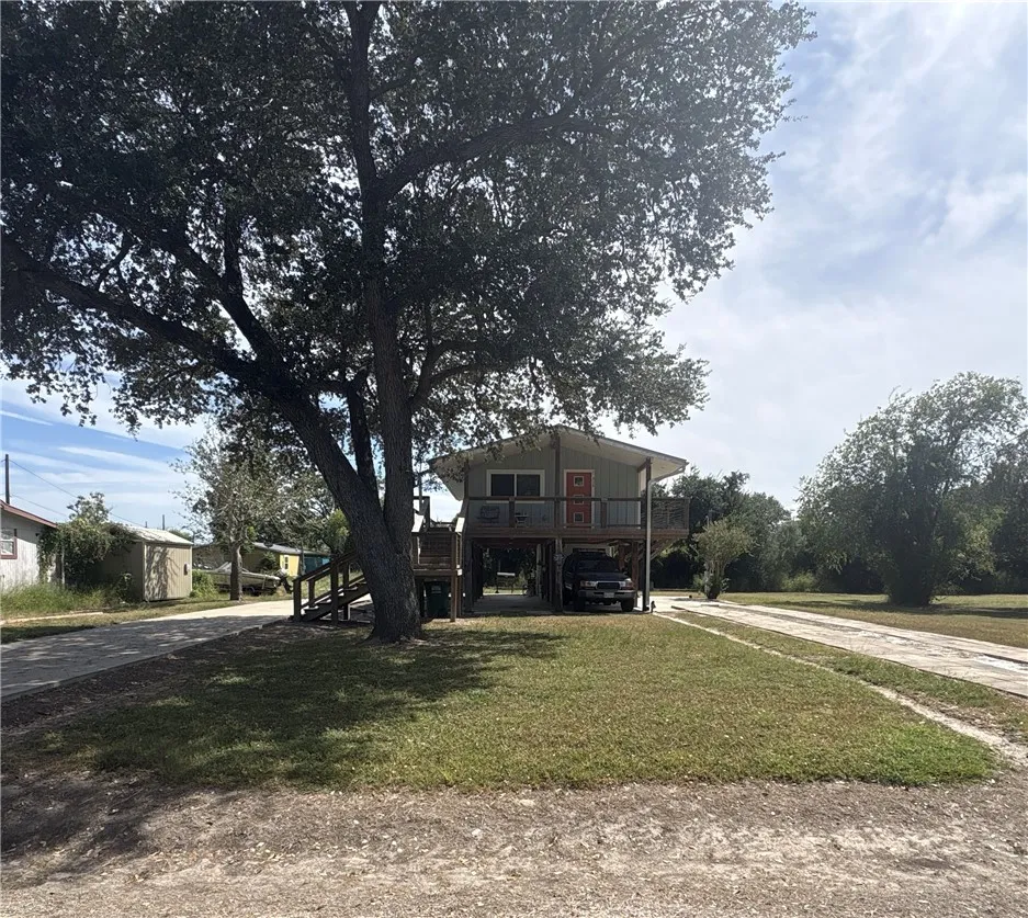 210 Danforth Street Woodsboro, TX 78393
