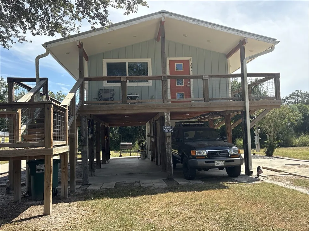 210 Danforth Street Woodsboro, TX 78393