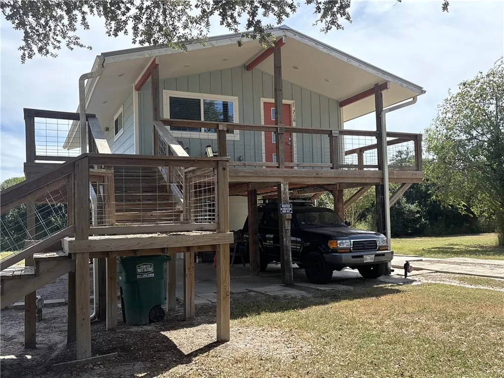 210 Danforth Street Woodsboro, TX 78393