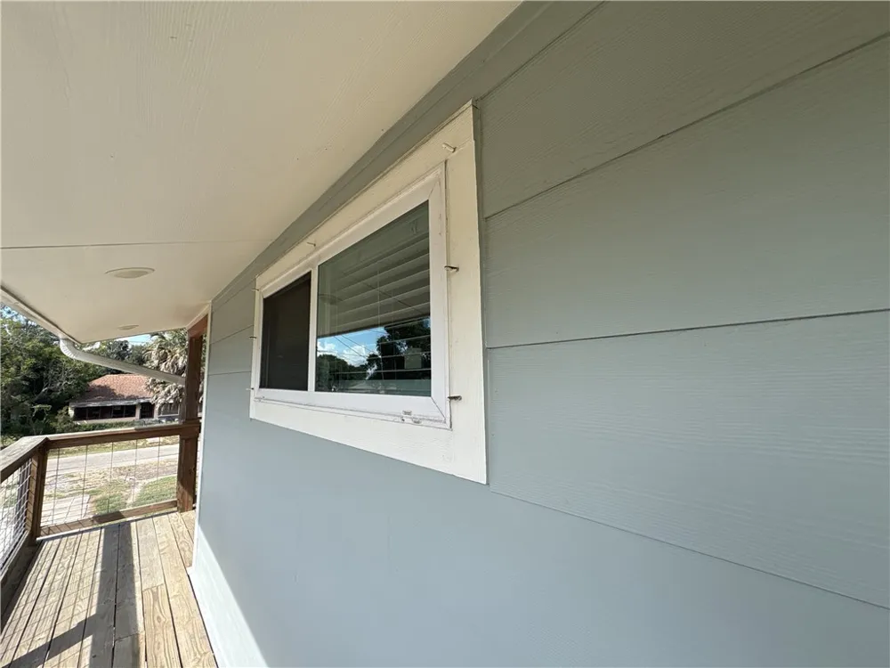 210 Danforth Street Woodsboro, TX 78393