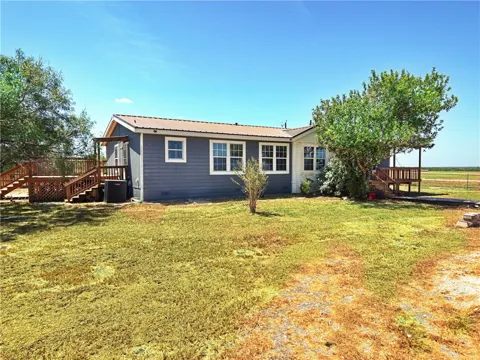 1582 W FM 738