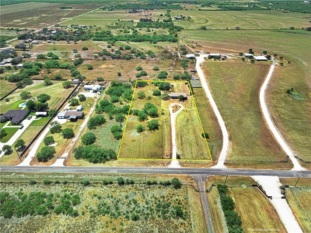1582 W FM 738 Orange Grove, TX 78372