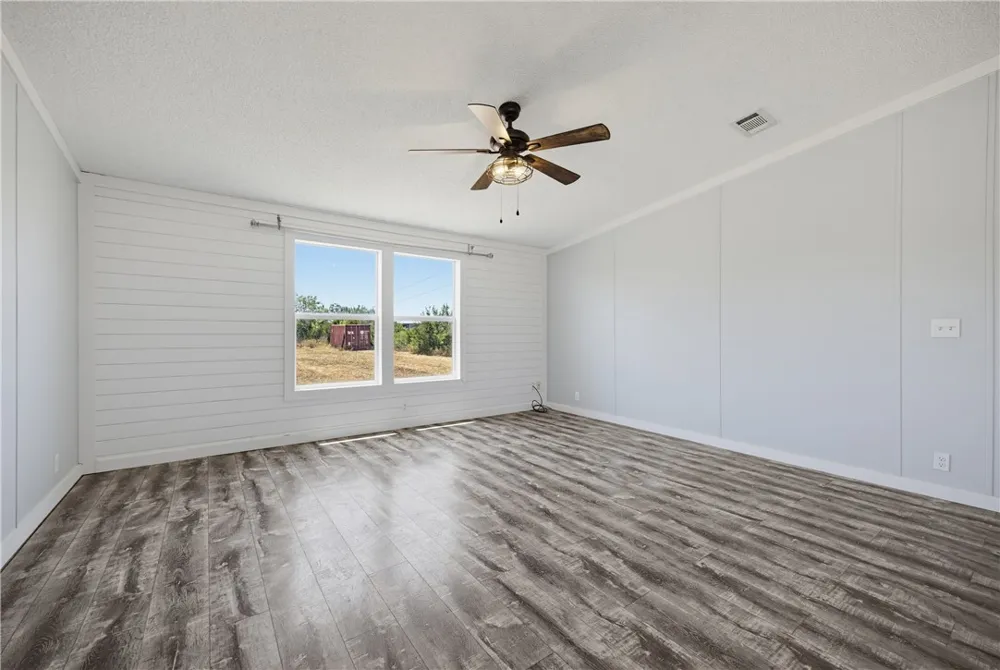 1582 W FM 738 Orange Grove, TX 78372