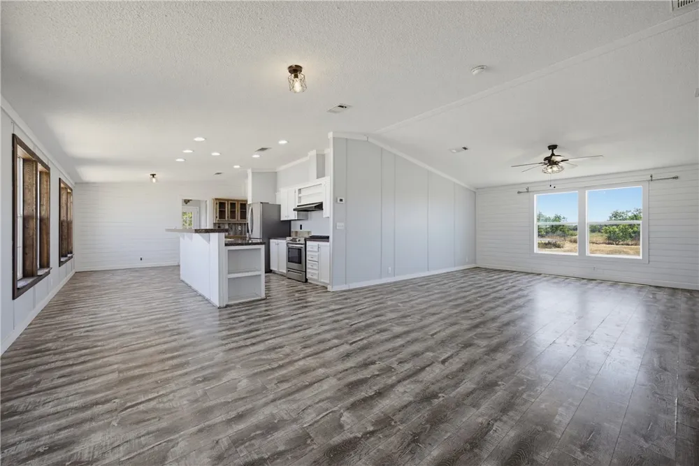 1582 W FM 738 Orange Grove, TX 78372