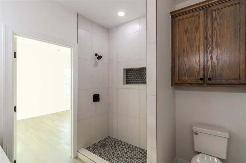 1049 King Street Alice, TX 78332