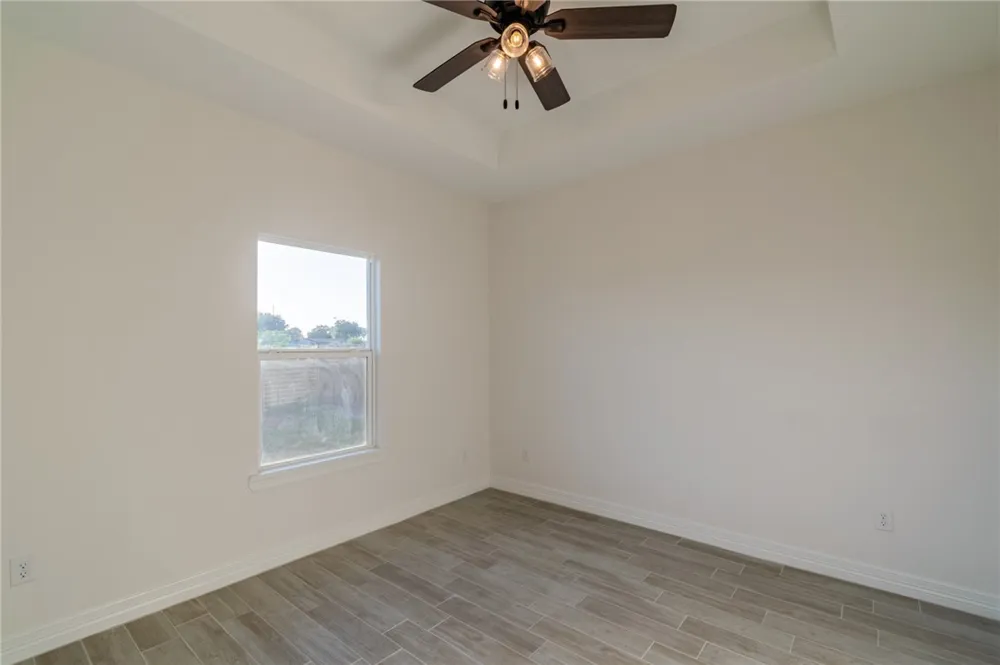 1049 King Street Alice, TX 78332