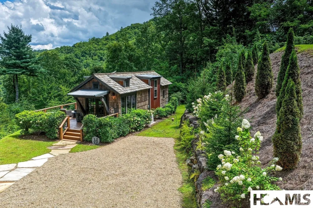 391 Triple Creek Dr Cullowhee, NC 28723