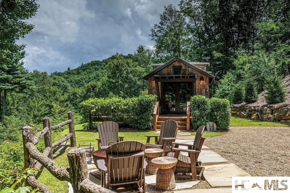 391 Triple Creek Dr Cullowhee, NC 28723