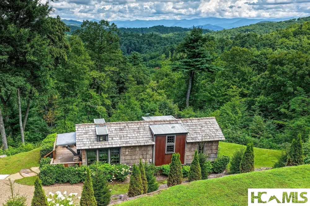 391 Triple Creek Dr Cullowhee, NC 28723