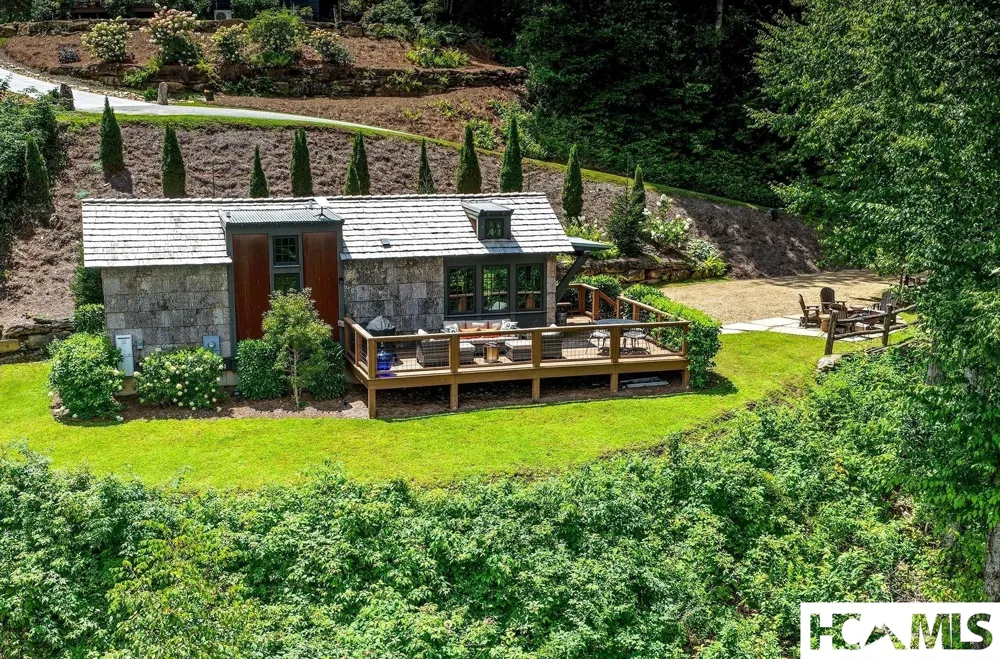 391 Triple Creek Dr Cullowhee, NC 28723
