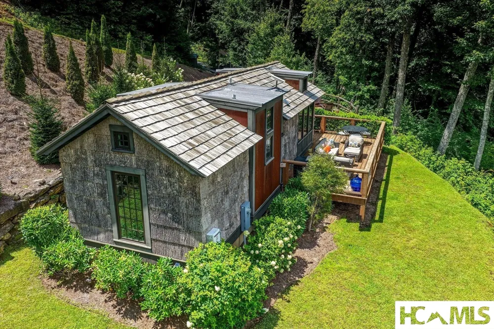 391 Triple Creek Dr Cullowhee, NC 28723