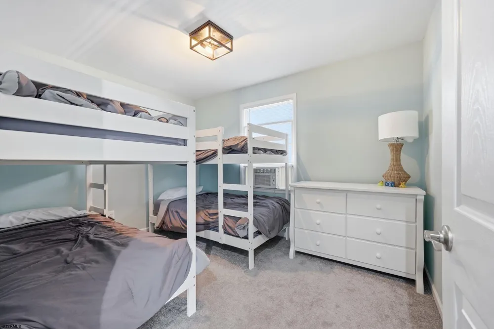317 Haven Ave Ocean City, NJ 08226