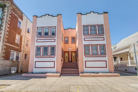 6211 Ventnor