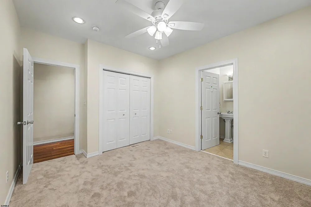 6211 Ventnor Ventnor, NJ 08406