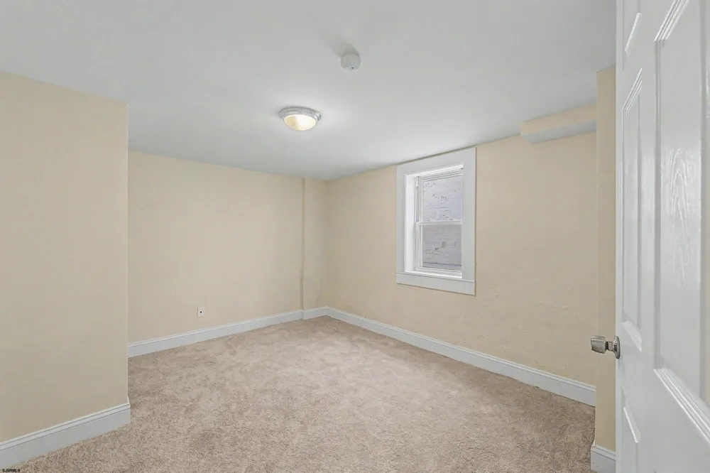 6211 Ventnor Ventnor, NJ 08406
