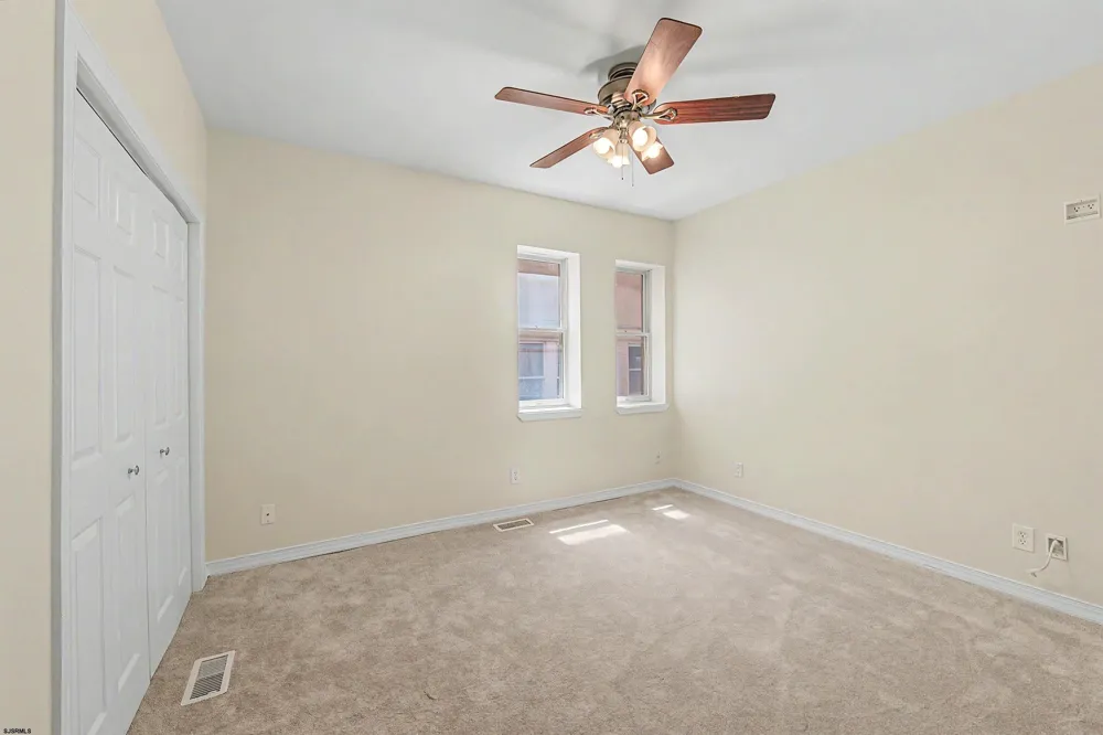 6211 Ventnor Ventnor, NJ 08406