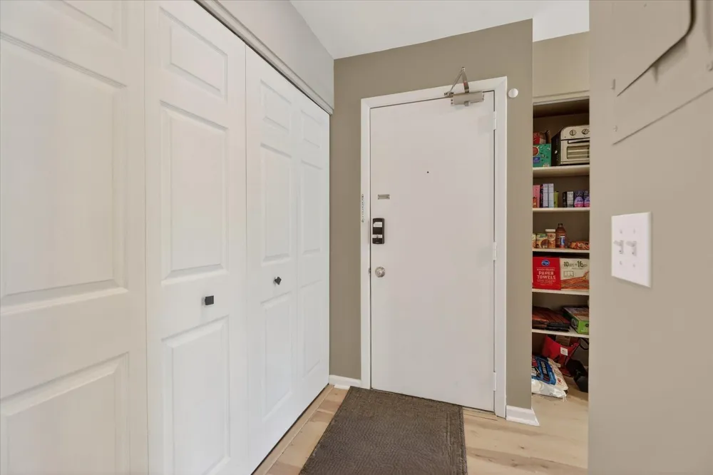 2140 Pauline Boulevard #206 Ann Arbor, MI 48103