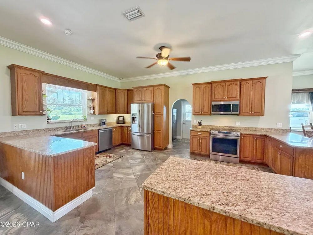 3280 Willie Lane Cottondale, FL 32431
