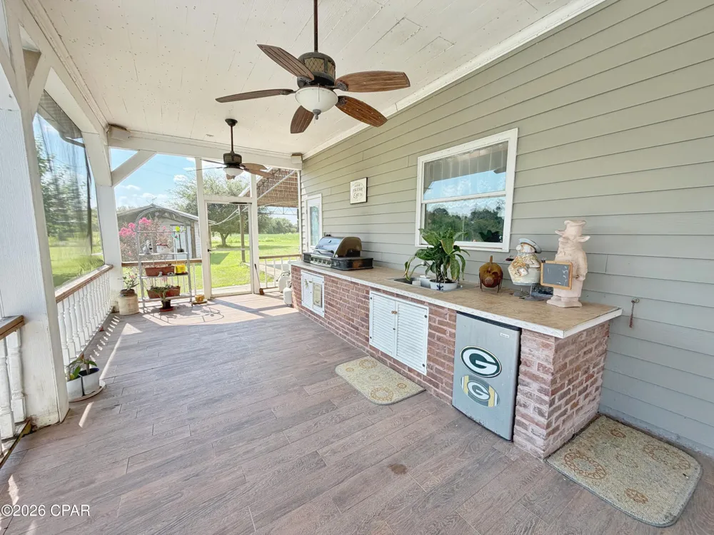 3280 Willie Lane Cottondale, FL 32431