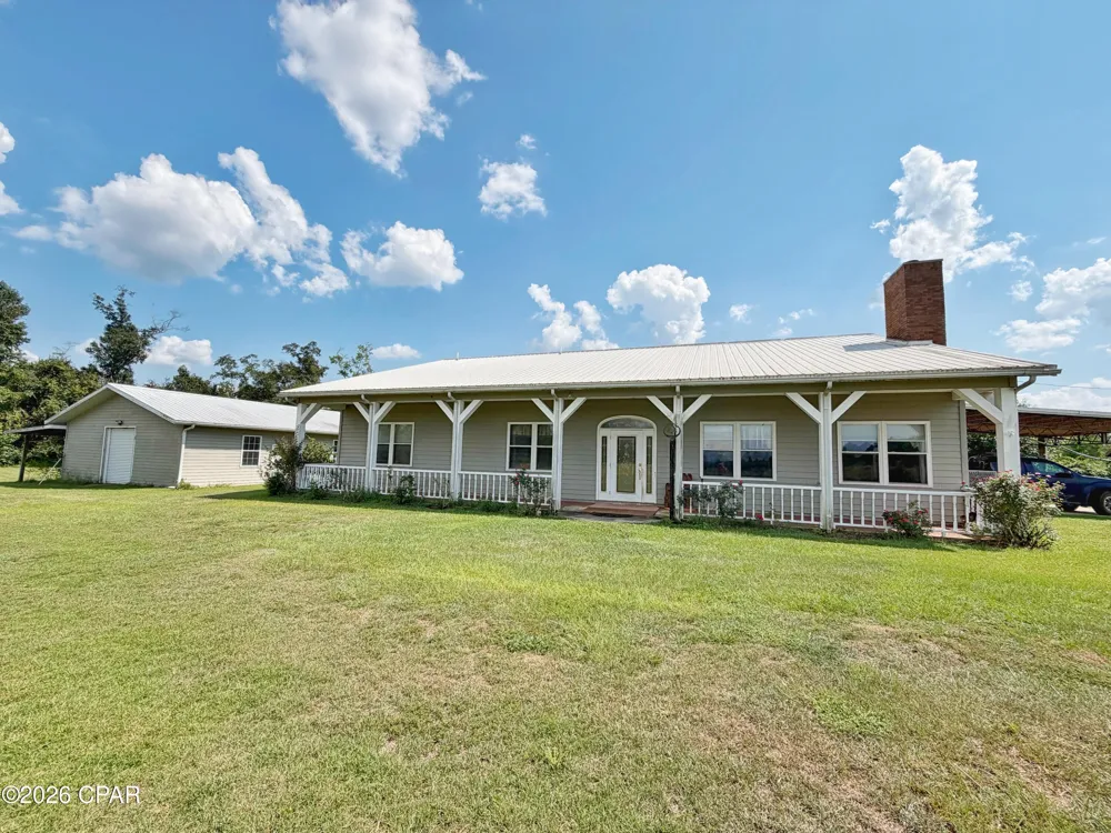 3280 Willie Lane Cottondale, FL 32431