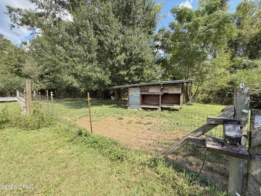 3280 Willie Lane Cottondale, FL 32431
