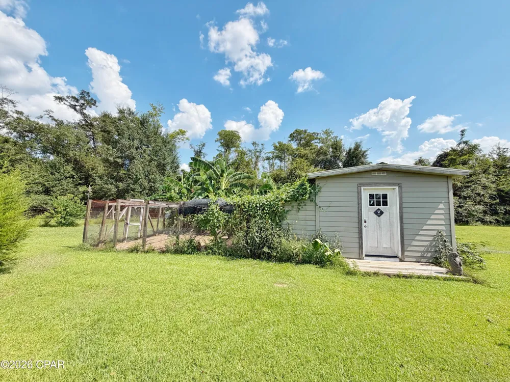 3280 Willie Lane Cottondale, FL 32431