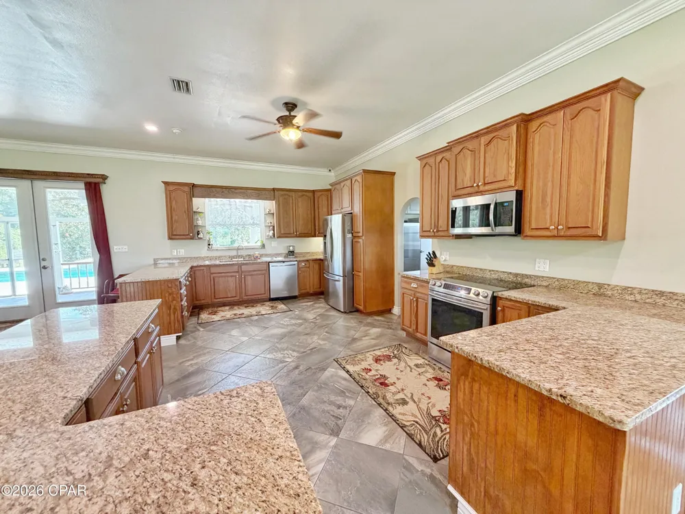 3280 Willie Lane Cottondale, FL 32431