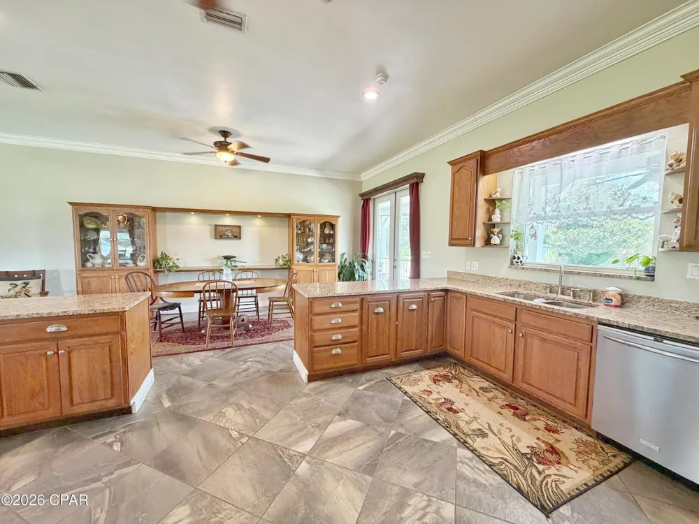 3280 Willie Lane Cottondale, FL 32431