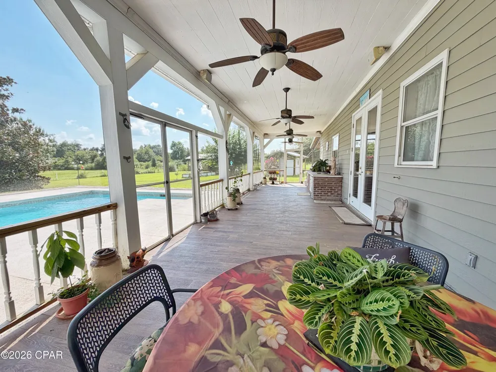 3280 Willie Lane Cottondale, FL 32431