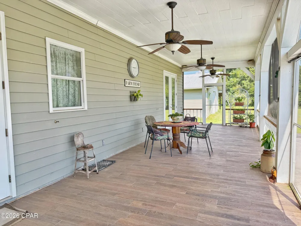 3280 Willie Lane Cottondale, FL 32431