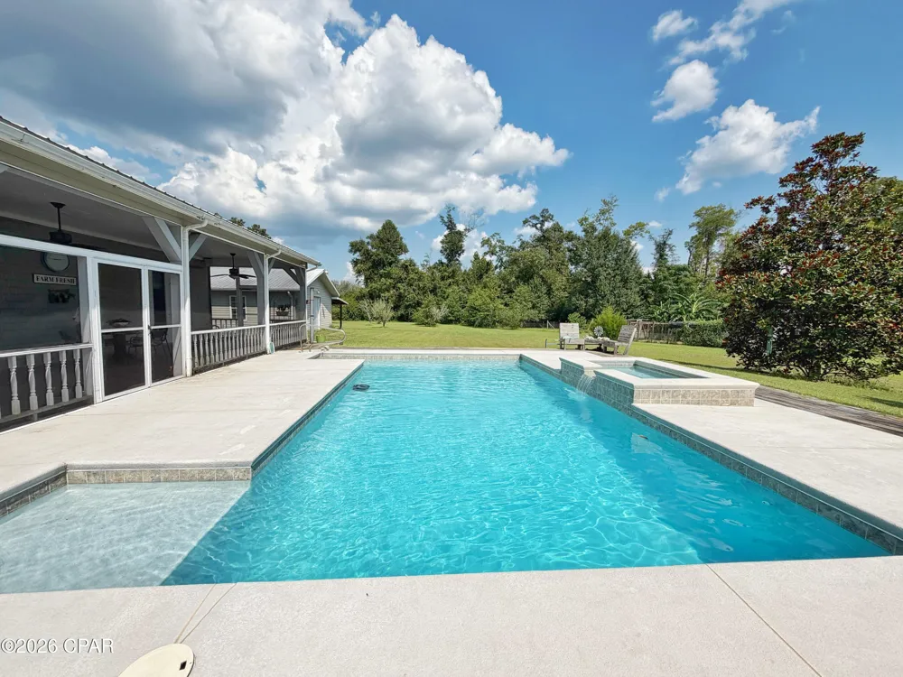 3280 Willie Lane Cottondale, FL 32431