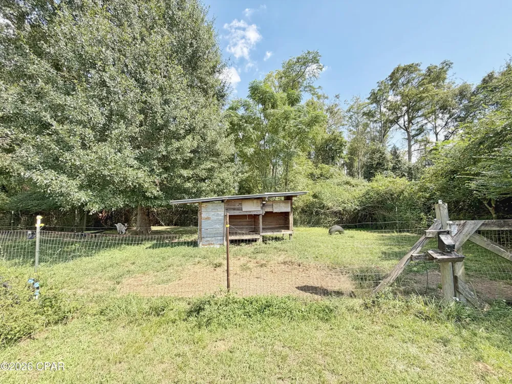 3280 Willie Lane Cottondale, FL 32431
