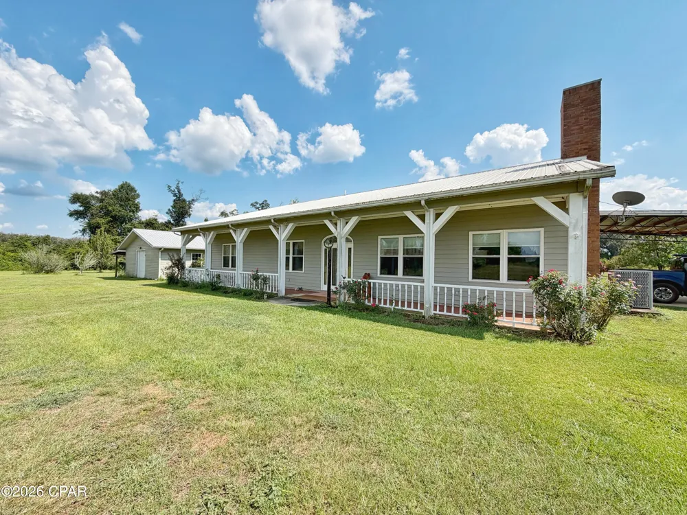 3280 Willie Lane Cottondale, FL 32431