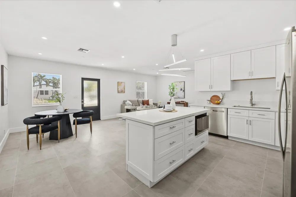 1311 AVENUE H Riviera Beach, FL 33404