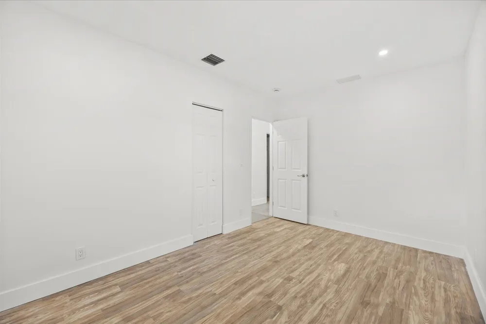 1311 AVENUE H Riviera Beach, FL 33404