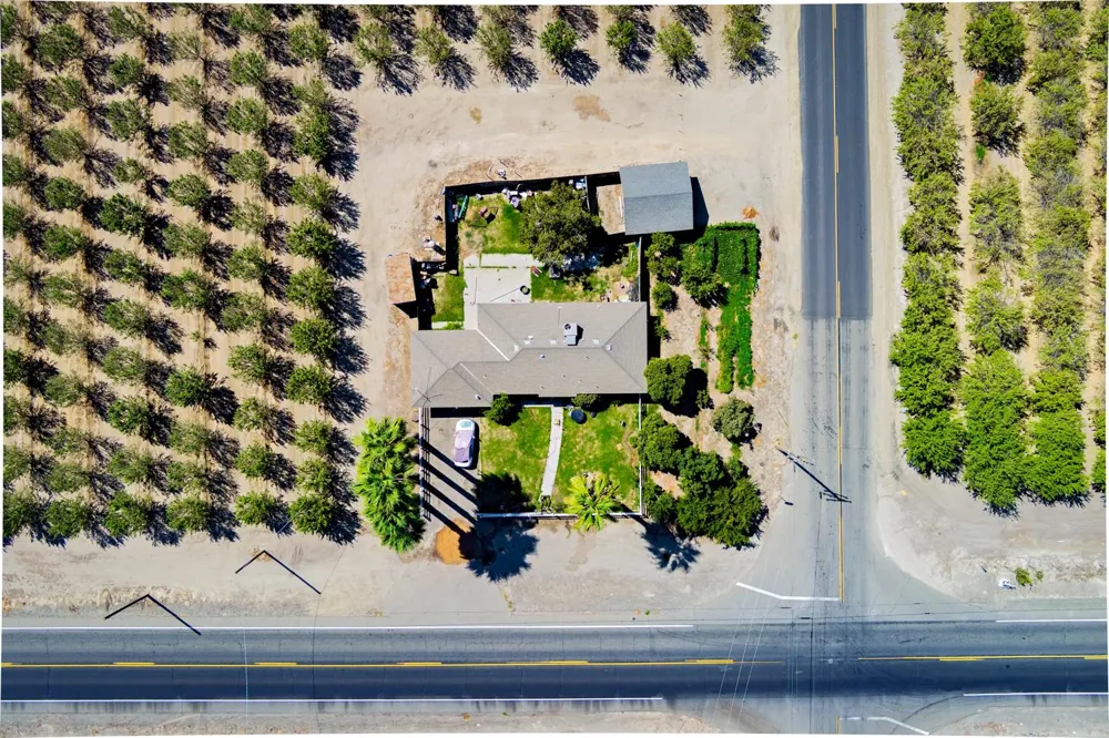 1499 E Manning Avenue Fresno, CA 93725