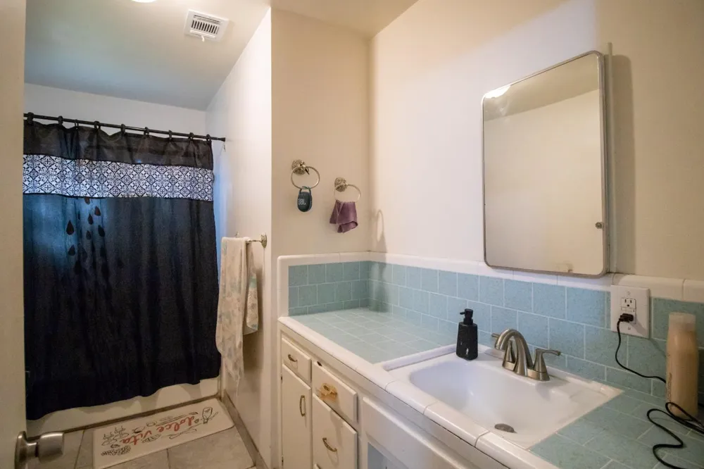 460 Walch Street Porterville, CA 93257