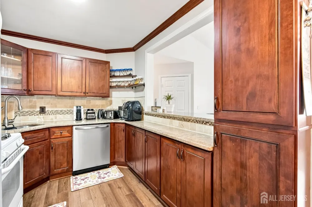 30 Kensington Drive Piscataway, NJ 08854