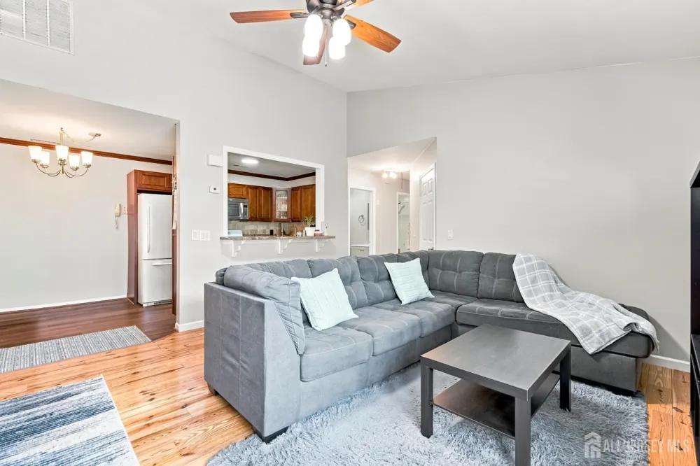 30 Kensington Drive Piscataway, NJ 08854