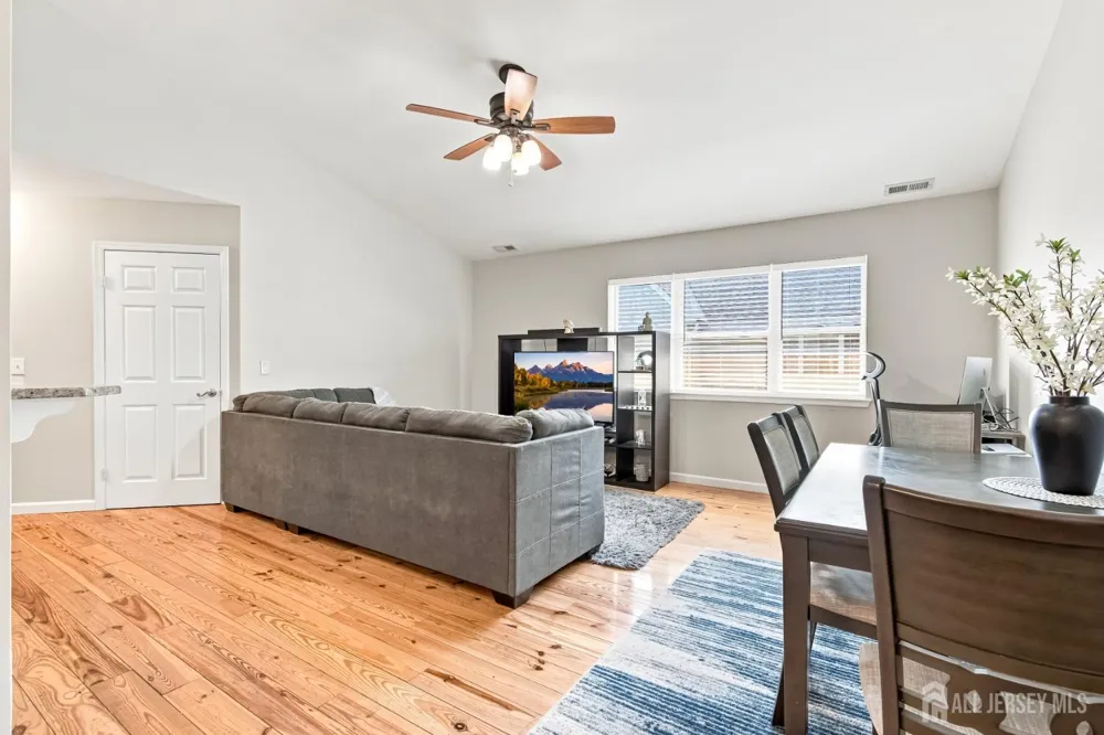 30 Kensington Drive Piscataway, NJ 08854