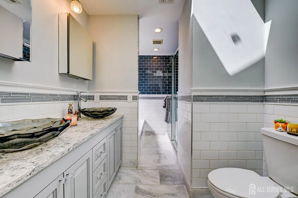 416 Giles Avenue Middlesex, NJ 08846