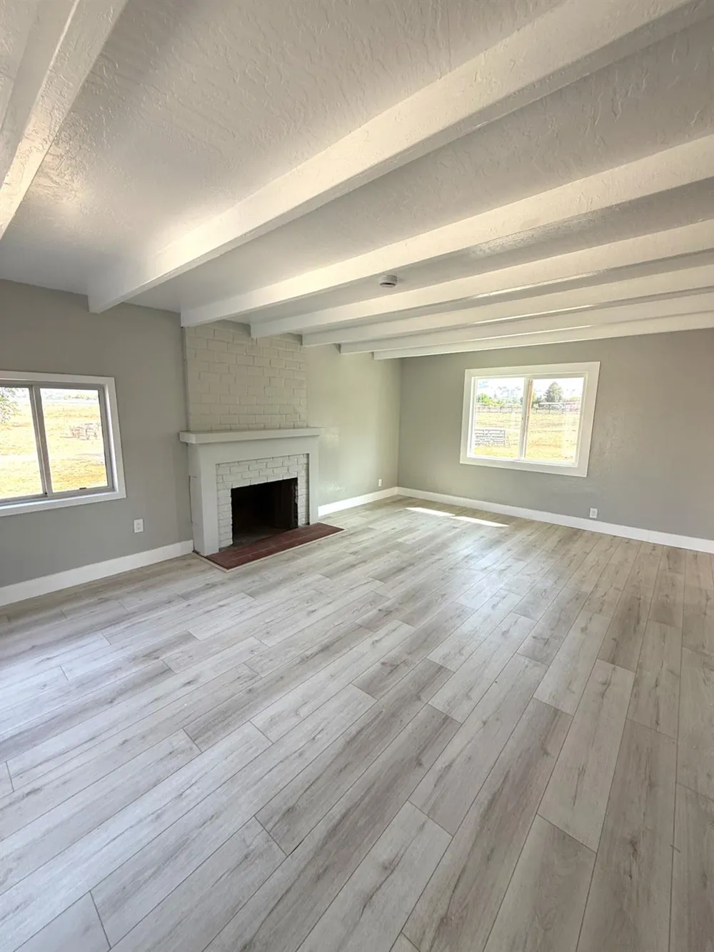12835 Columbet Gilroy, CA 95046