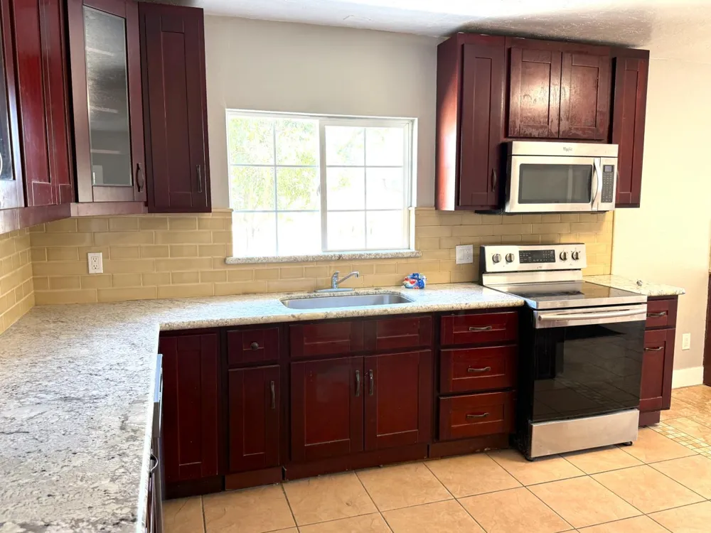 12835 Columbet Gilroy, CA 95046