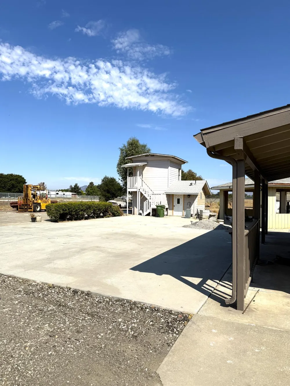 12835 Columbet Gilroy, CA 95046