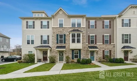 807 Bayside Court