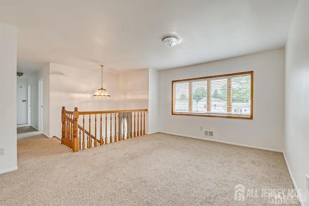 559 Wood Avenue Edison, NJ 08820