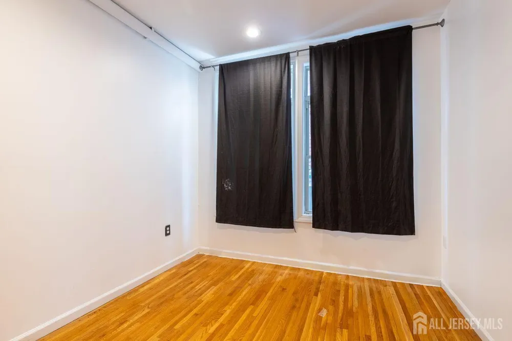 378 George Street #201 New Brunswick, NJ 08901