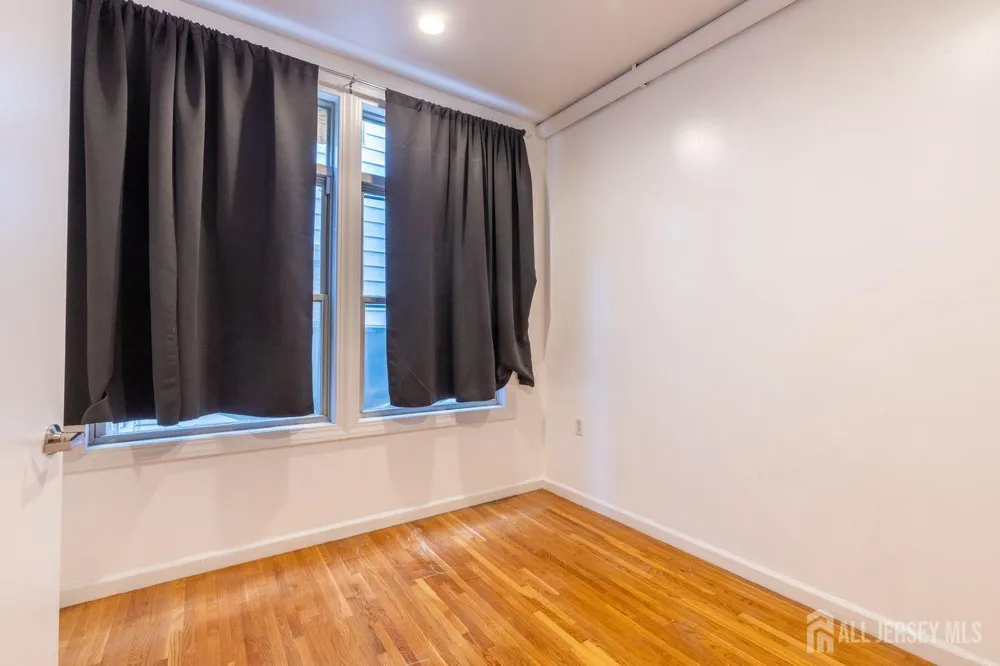 378 George Street #201 New Brunswick, NJ 08901